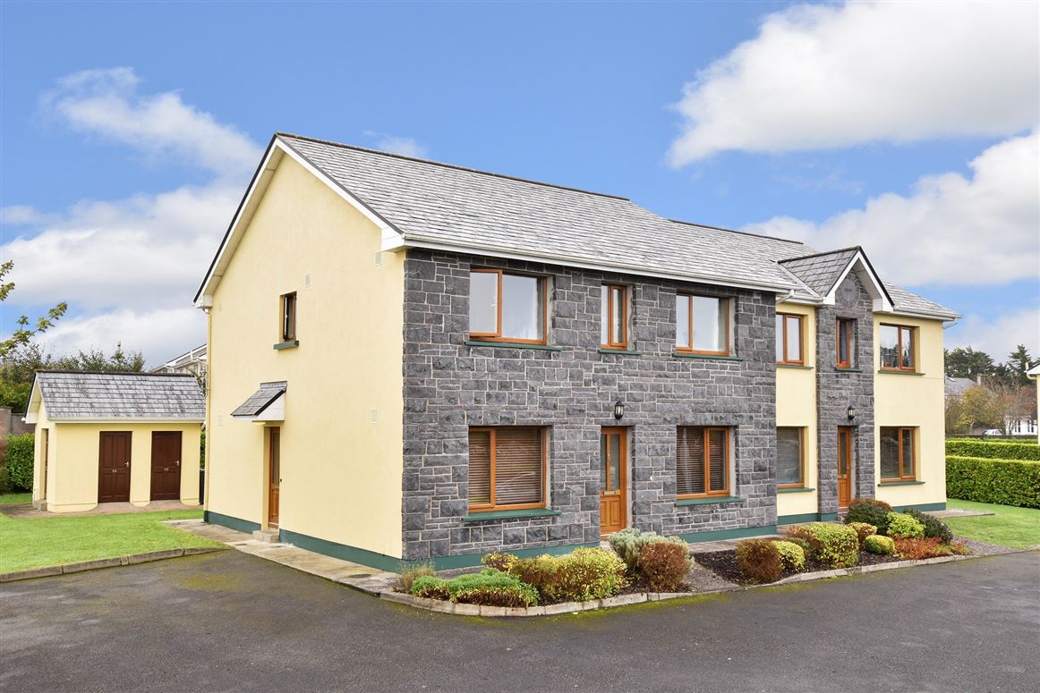 15 Creig na Coille , Oughterard, Galway