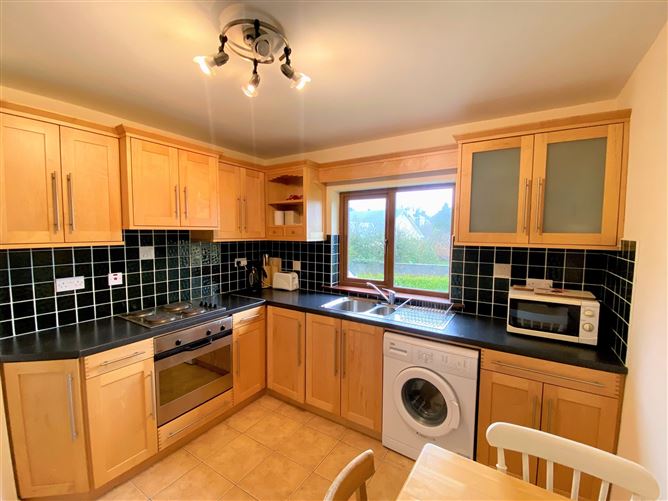 15 Creig na Coille , Oughterard, Galway