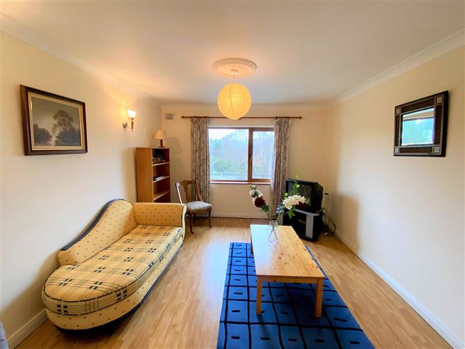 15 Creig na Coille , Oughterard, Galway