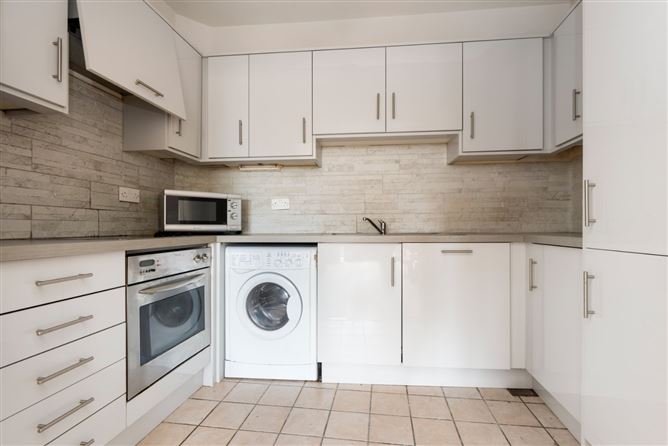 303C The Hazel, Grange Hall, Rathfarnham, Dublin 16