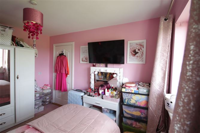 18 Mooreville Estate, Rathdowney, Laois