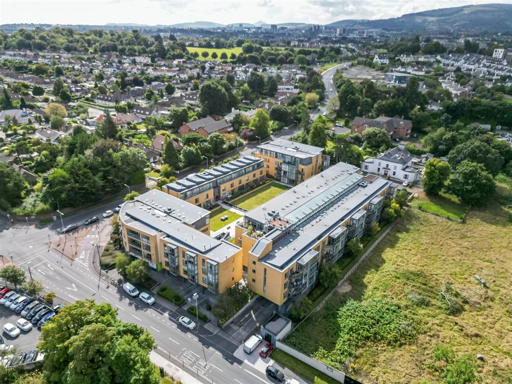 82 The Atrium, Roebuck Hill Apartments, Clonskeagh, Dublin 14