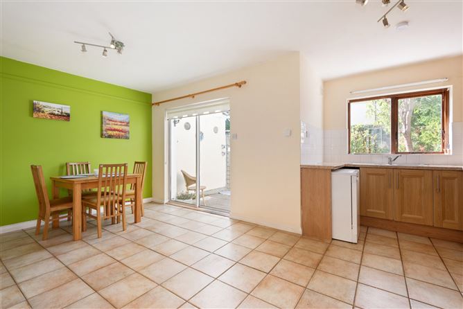 18 Cloister Close, Blackrock, Co. Dublin