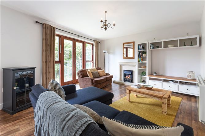 2 Rosehaven, Castleknock, Dublin 15