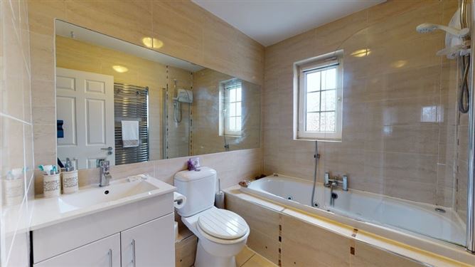 17 Cherry Court, Loughlinstown, Dublin 18