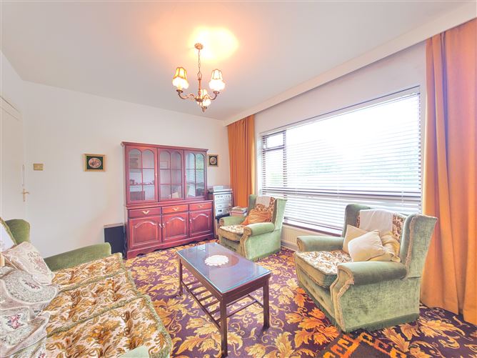 Sarnaught Lodge, Sanaught , Pontoon Road , Castlebar, Mayo