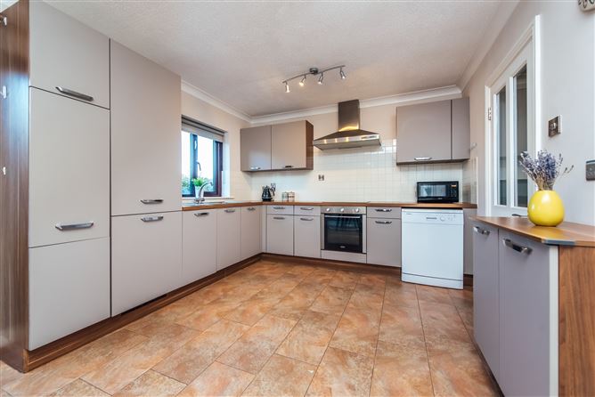 57 New Caragh Court, Naas, Kildare