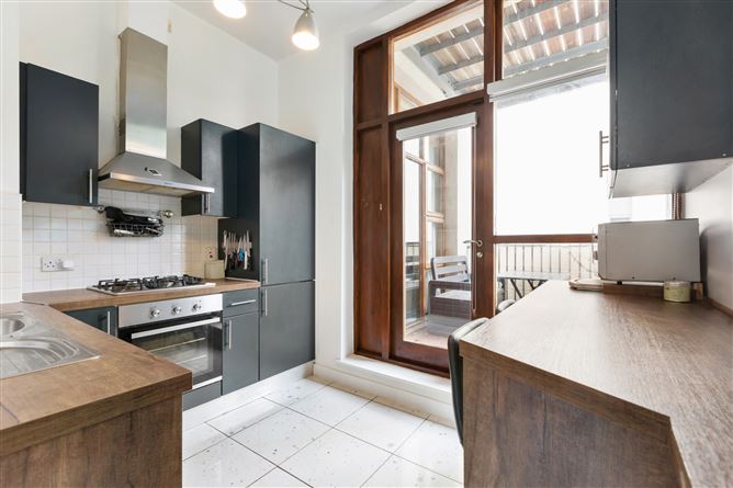 31 Eaglewood, Rochestown Avenue, Dun Laoghaire, Co.Dublin