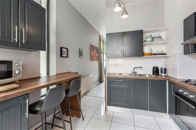 31 Eaglewood, Rochestown Avenue, Dun Laoghaire, Co.Dublin