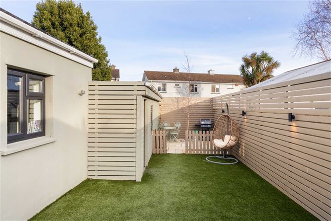 17 Grange Terrace, Blackrock, County Dublin