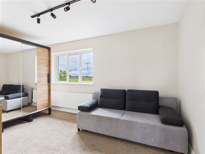 23 Baunoge, Loughrea, Co. Galway