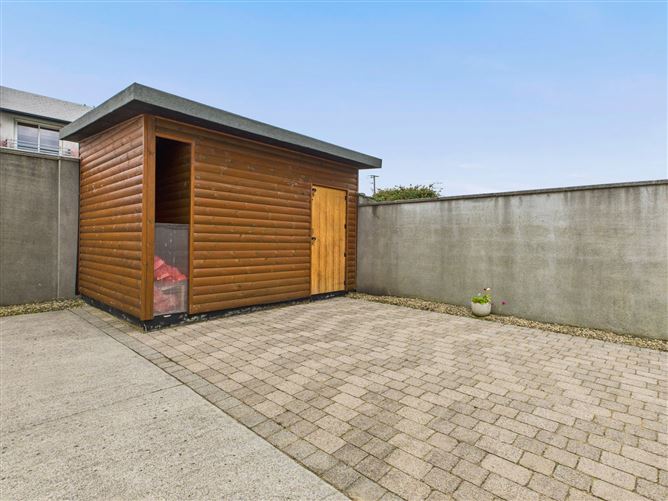 23 Baunoge, Loughrea, Co. Galway