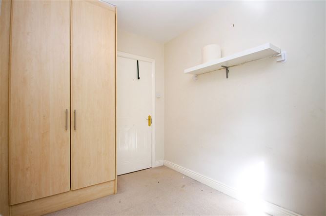 8 Marlfield Court, Kiltipper, Tallaght, Dublin 24
