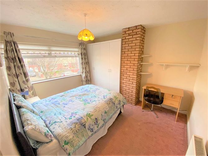 Albert College Park, Glasnevin, Dublin 9, D09YX07