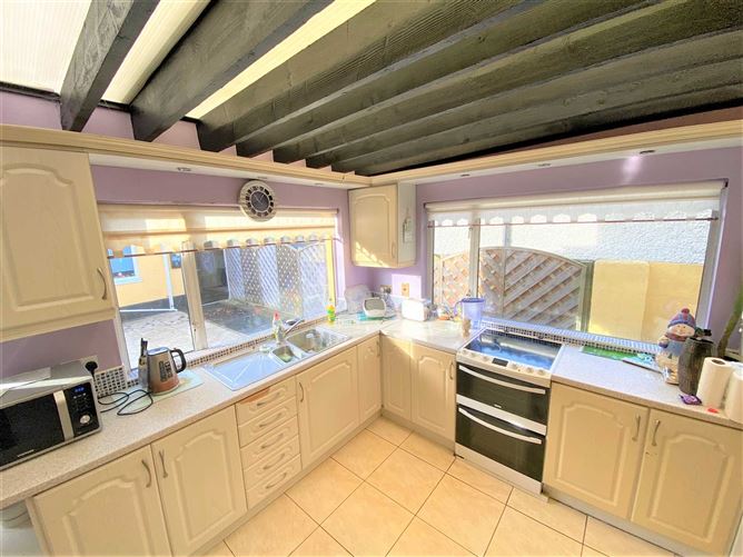 Albert College Park, Glasnevin, Dublin 9, D09YX07