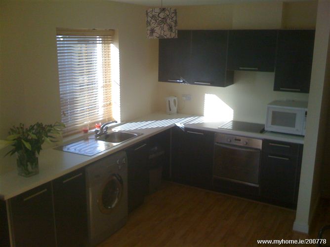  MELVILLE DRIVE, MEAKSTOWN, Finglas,  Dublin 11