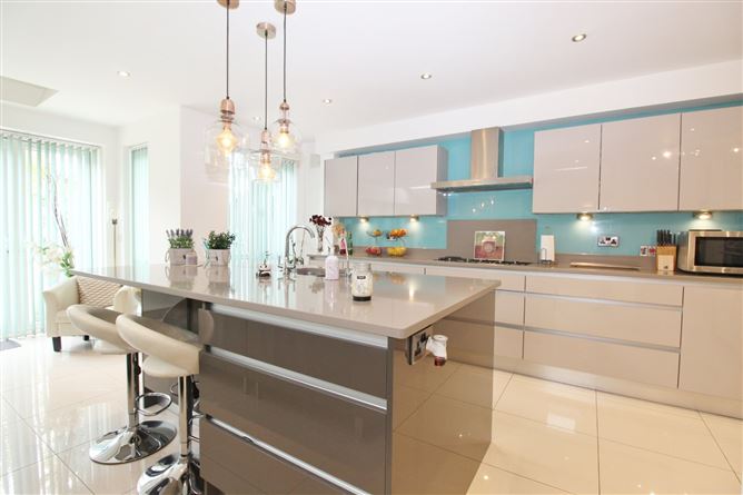 17 Riverwood Chase, Castleknock, Dublin 15