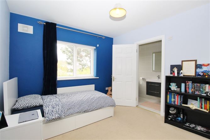17 Riverwood Chase, Castleknock, Dublin 15