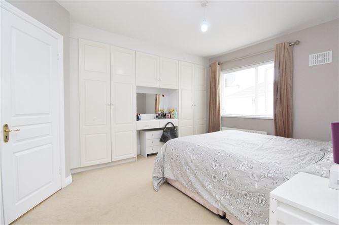 17 Riverwood Chase, Castleknock, Dublin 15