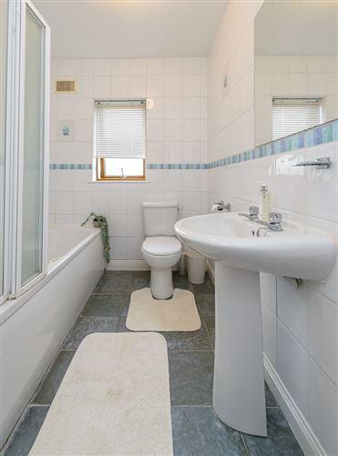 5 Chestnut Court, Navan, Meath