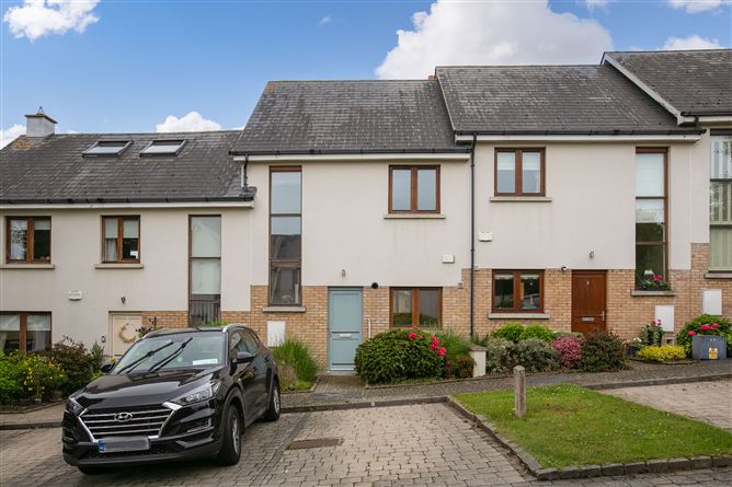 3 The Courtyard, Robswall, Malahide, Dublin