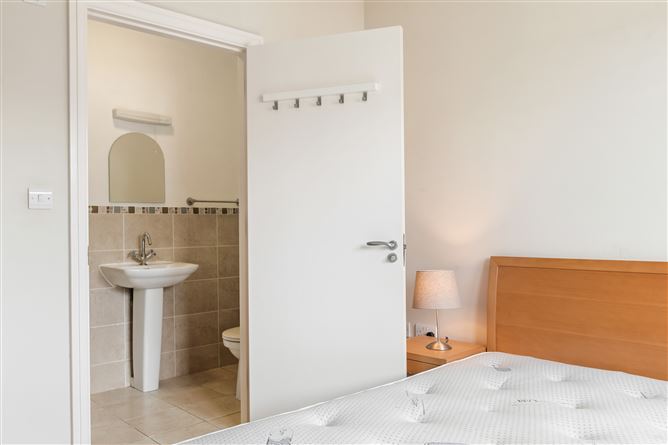 3 The Courtyard, Robswall, Malahide, Dublin