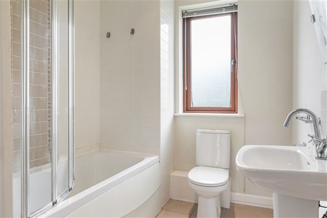 3 The Courtyard, Robswall, Malahide, Dublin