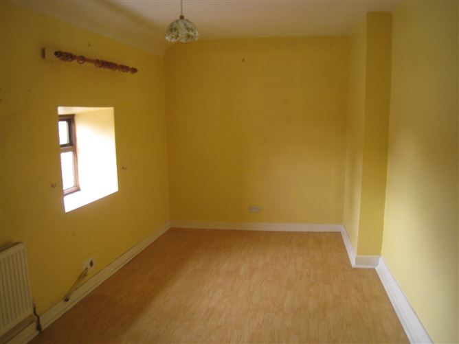 53 Main Street , Edgeworthstown, Longford