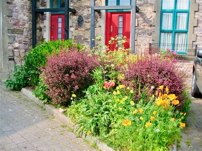 6 The Pillar, King Street, Wexford Town, Wexford