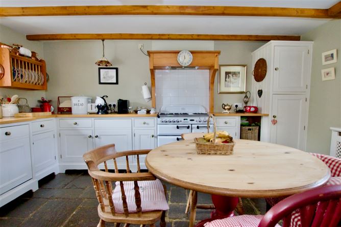 Lilac Lodge, Clonmee, Lanesboro, Longford