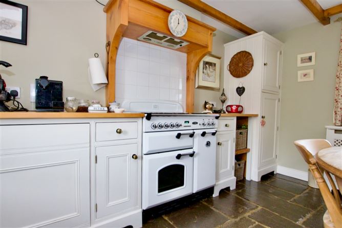 Lilac Lodge, Clonmee, Lanesboro, Longford