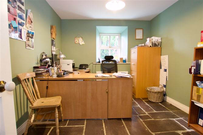 Lilac Lodge, Clonmee, Lanesboro, Longford