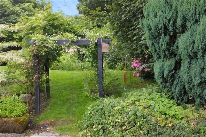 Lilac Lodge, Clonmee, Lanesboro, Longford