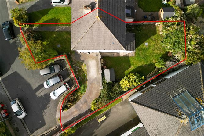 https://photos-a.propertyimages.ie/media/8/7/7/4959778/2209d457-da65-4bc9-a697-bd179a8f1a74_l.jpg