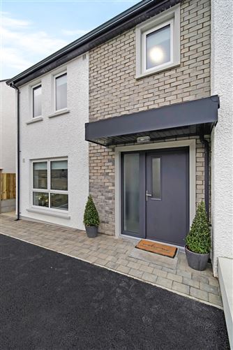 32 Lios an Chnoic, Carnamuggagh, Letterkenny, Co. Donegal