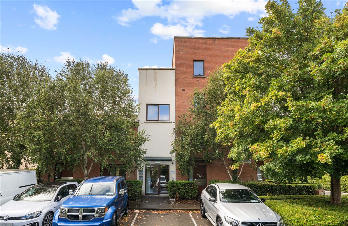 6 Castlegate Crescent, Adamstown, Lucan, Co. Dublin