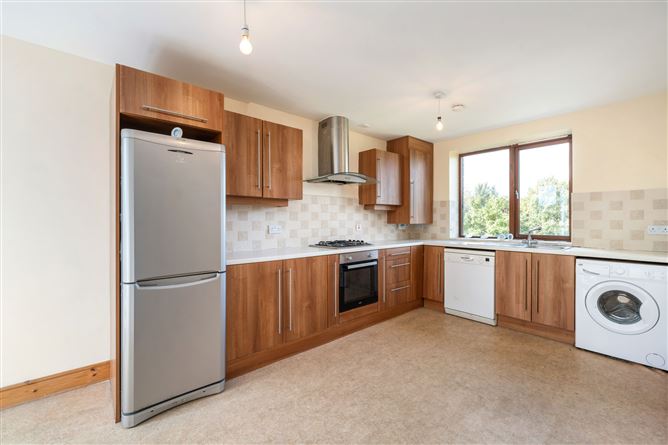 6 Castlegate Crescent, Adamstown, Lucan, Co. Dublin
