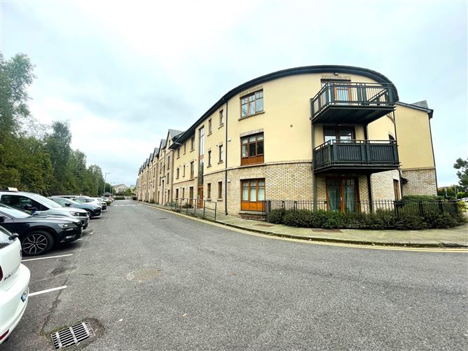 Woodbrook Court, Castleknock, Dublin 15