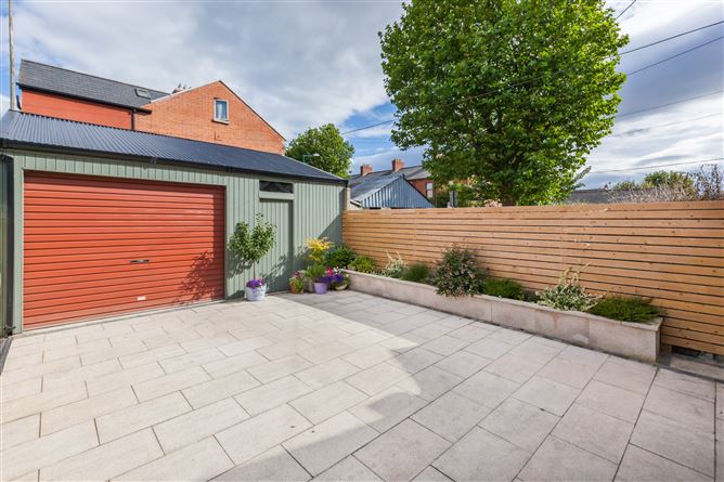 25 Botanic Road, Glasnevin, Dublin 9
