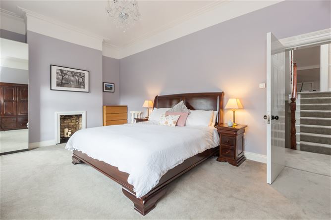 25 Botanic Road, Glasnevin, Dublin 9