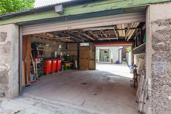 25 Botanic Road, Glasnevin, Dublin 9