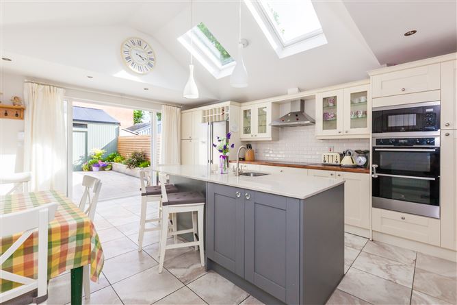 25 Botanic Road, Glasnevin, Dublin 9