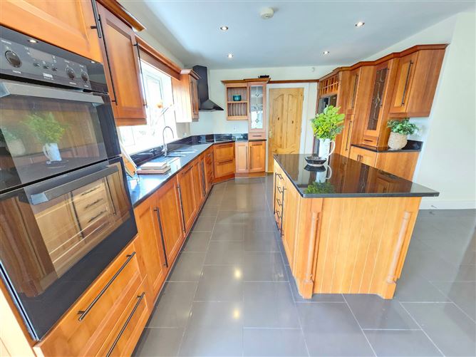 Suantrai, Clarecastle, Ennis, Co. Clare