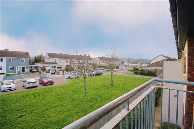 26 Saint Maelruan's Courtyard, Tallaght, Dublin 24
