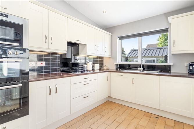 23 Sutton Downs, Sutton, Dublin 13