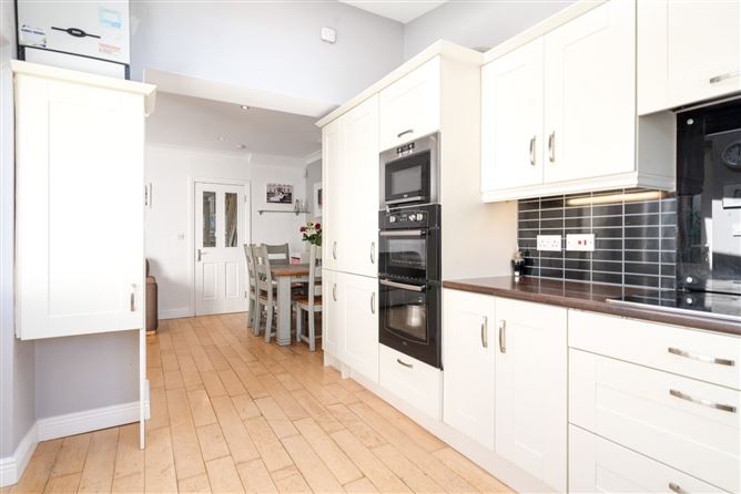 23 Sutton Downs, Sutton, Dublin 13