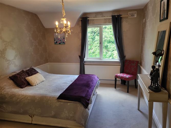 17 Lord Leitrim Court, Lough Rinn, Mohill, Leitrim