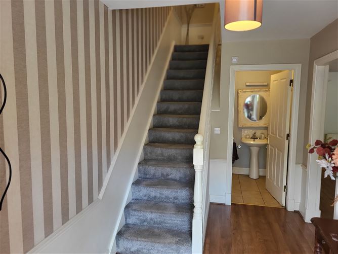 17 Lord Leitrim Court, Lough Rinn, Mohill, Leitrim