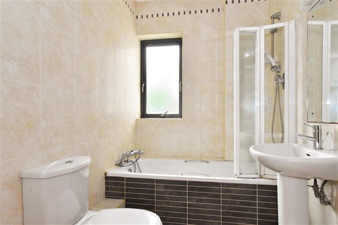 13 Gort Leinn, Ballybrit, Galway