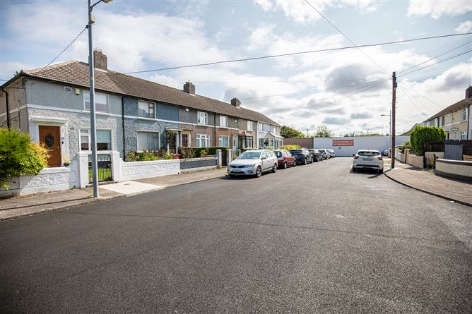 25, Ellenfield Road, Whitehall, Dublin 9